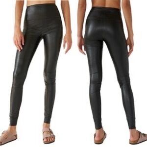 Aritzia Wilfred Free Faux Leather Black Leggings XS